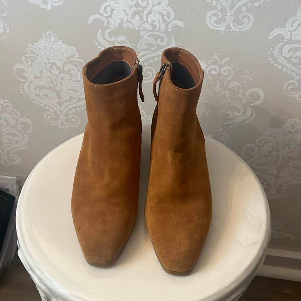 Suede bootie
